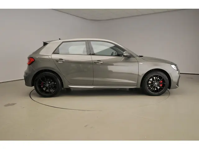 Audi A1 Sportback 35 TFSI S edition 2022 Benzine 4