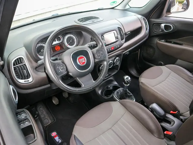 Fiat 500L Living 1.4 T-Jet Lounge 7p. 2016 Benzine 6