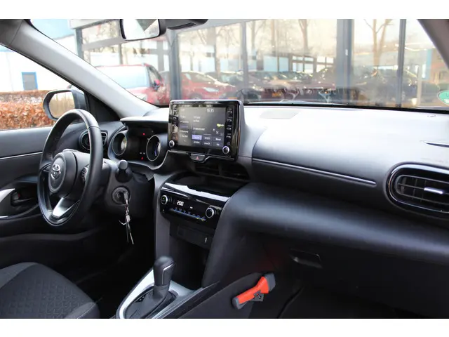 Toyota Yaris Cross 1.5 Hybrid Active 2023 Hybride Benzine 6