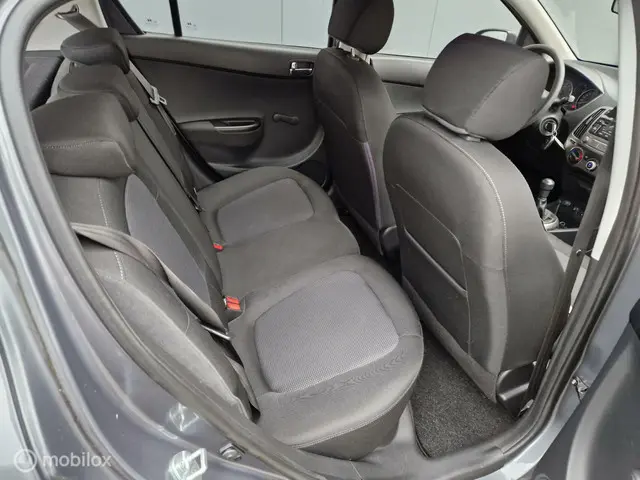 Hyundai i20 1.2i i-Drive 2014 Benzine 11