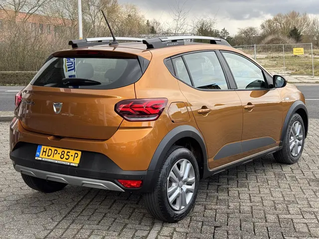 Dacia Sandero Stepway 1.0 TCe 90 Comfort 2021 Benzine 7