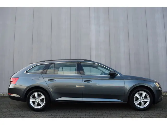 Škoda Superb Combi 1.4 TSi Ambition 2017 Benzine 4