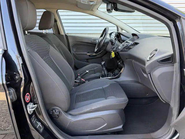 Ford Fiesta 1.0 EcoBoost Titanium 2014 Benzine 10