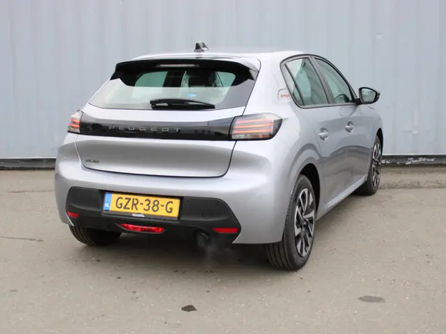 Peugeot 208 1.2 PureTech 75 Style 2025 Benzine 7