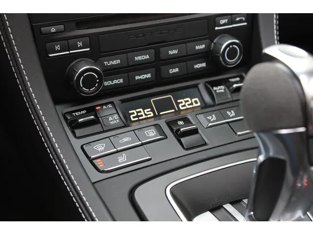 Porsche 718 Spyder 4.0 2023 Benzine 22