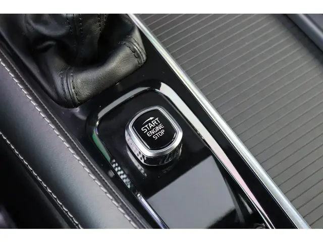 Volvo S90 2.0 T5 AUT. 250PK INSCRIPTION 2018 Benzine 31
