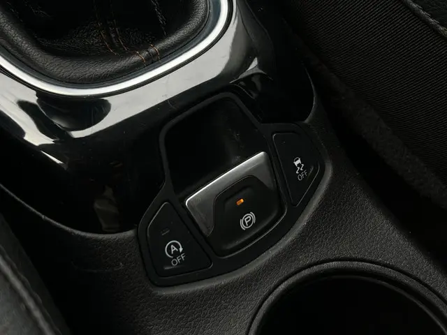 Jeep Compass 1.3T Limited 2021 Benzine 19