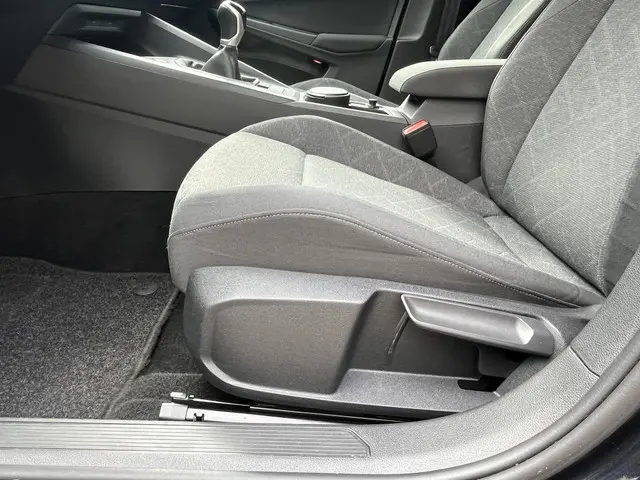 Volkswagen Golf 1.5 TSI Life 2020 Benzine 17