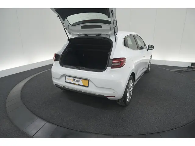 Renault Clio TCe 90 Techno 2023 Benzine 66