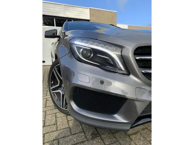 Mercedes-Benz GLA 200 Prestige Comfort 2014 Benzine 22