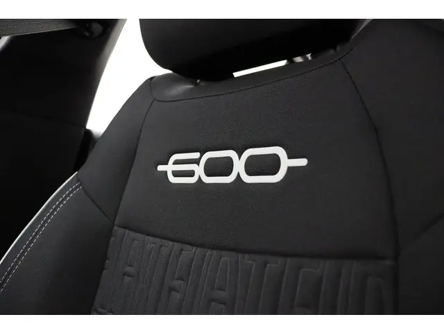 Fiat 600 1.2 Hybrid Urban 2025 Hybride Benzine 20