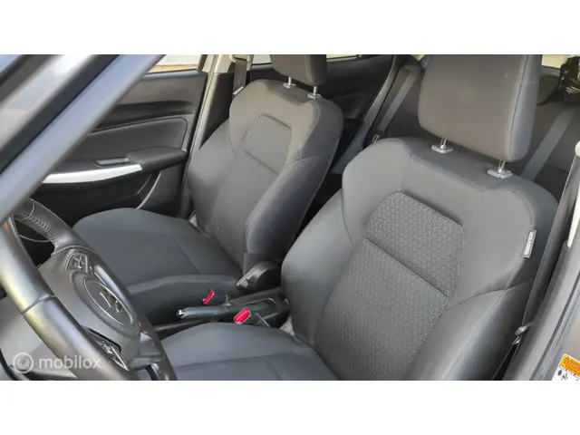 Suzuki Swift 1.0 Stijl 2017 Benzine 19