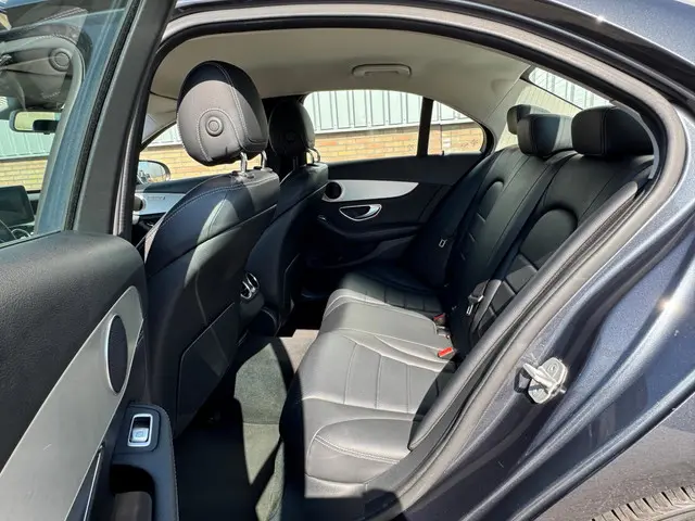 Mercedes-Benz C-Klasse 200 Ambition 2.0 2015 Benzine 10
