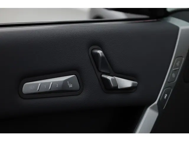 BMW iX xDrive45 101 kWh M Sport Pro 2025 Elektrisch 8