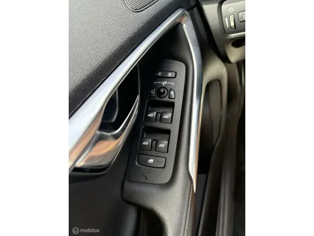 Volvo V40 2.0 D2 Nordic+ 2018 Diesel 9
