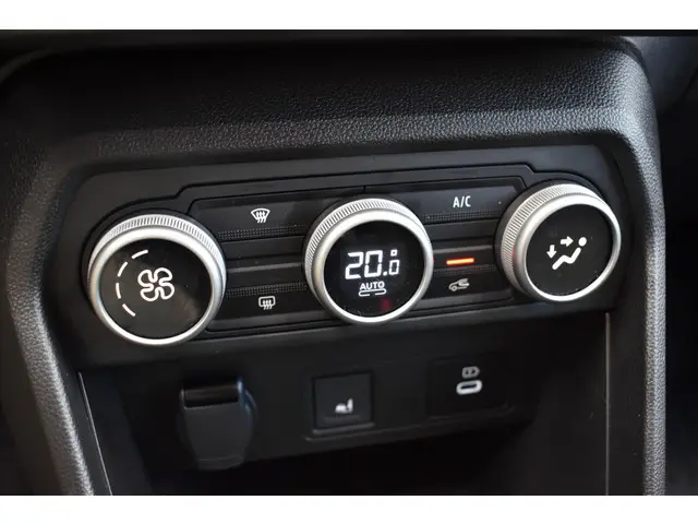 Dacia Jogger Hybrid 140 Extreme 2025 Hybride Benzine 20