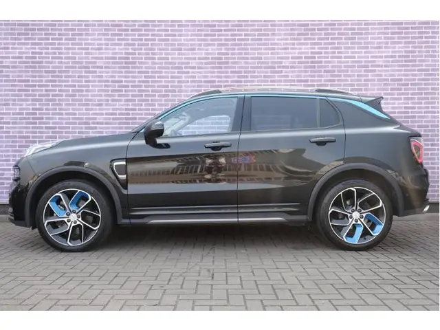 Lynk & Co 01 1.5 Plug-in Hybride 2022 Hybride Benzine 5
