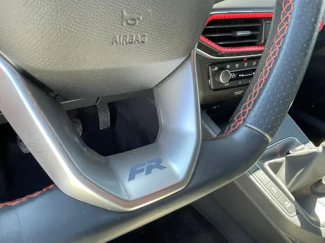 SEAT Ibiza 1.0 EcoTSI FR Business Connect 2024 Benzine 23