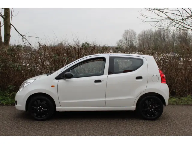 Suzuki Alto 2