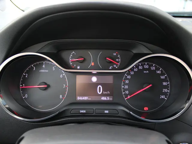 Opel Crossland 1.2 Turbo Elegance 2022 Benzine 22