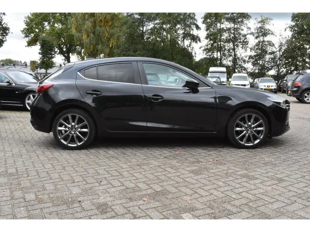 Mazda 3 2.0 SkyActiv-G 120 SkyLease+ 2017 Benzine 3