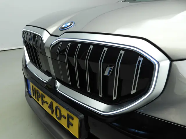 BMW i5 Touring xDrive40 2025 Elektrisch 45