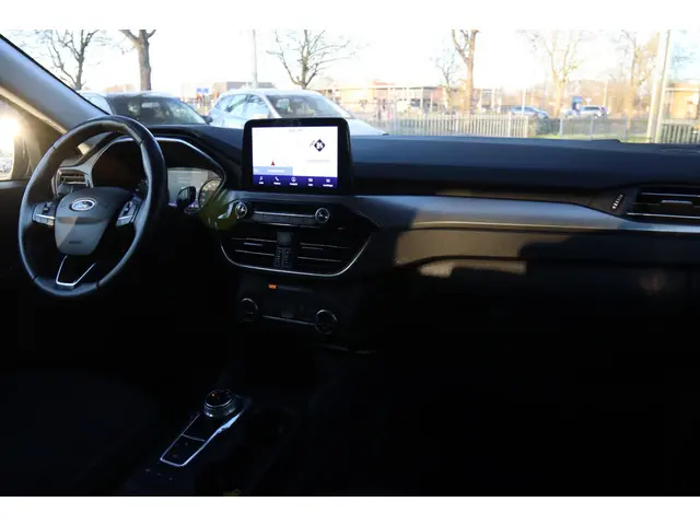Ford Kuga 2.5 PHEV AUT. TITANIUM 2020 Hybride Benzine 3