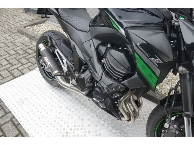 Kawasaki Z800 ABS 2016 Benzine 7