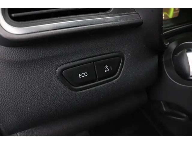Renault Kadjar TCe 130 EDC Limited 2017 Benzine 24