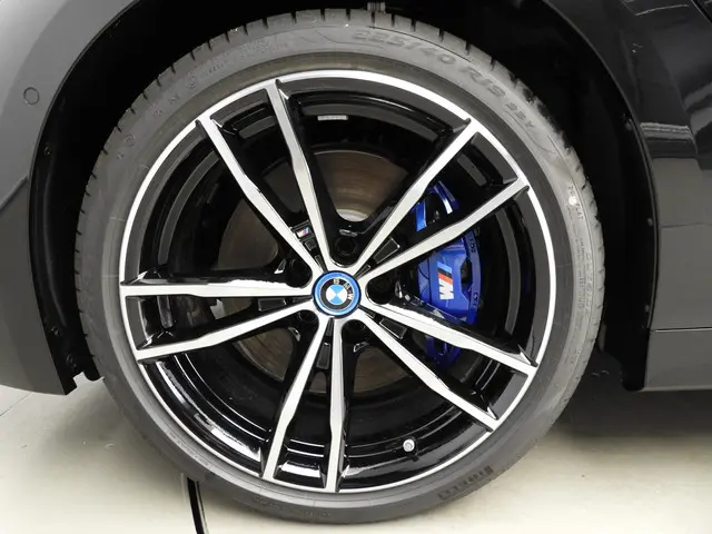 BMW 3 Serie Touring 320e 2024 Hybride Benzine 55