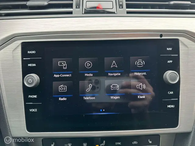 Volkswagen Passat Variant 2.0 TDI AUTOMAAT 2023 Diesel 20