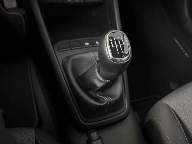 Kia Stonic 1.0 T-GDi DynamicLine 2020 Benzine 21