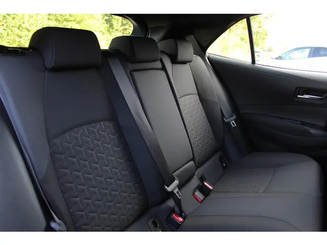 Toyota Corolla 1.8 Hybrid Active 2021 Hybride Benzine 14