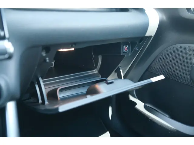 Citroën C3 Aircross PT 110 Shine 2017 Benzine 42