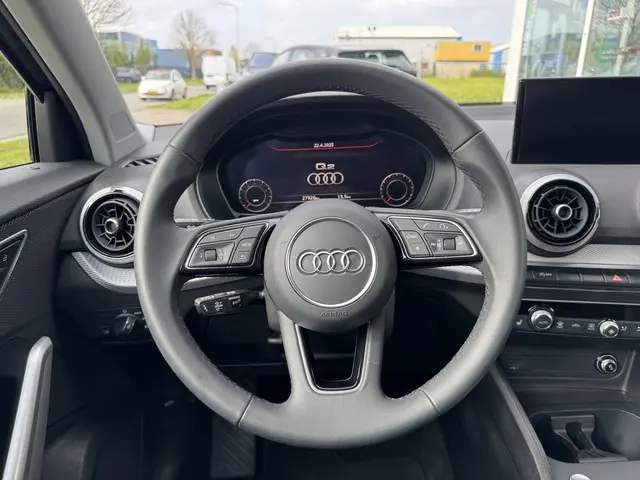 Audi Q2 35 TFSI S Edition 2024 Benzine 19