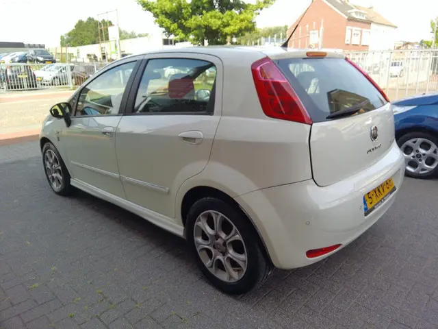 Fiat Punto Evo 0.9 TwinAir Street 2014 Benzine 4