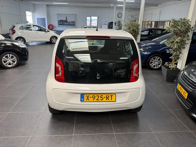 Volkswagen up! 1.0 move up! BlueMotion 2015 Benzine 6