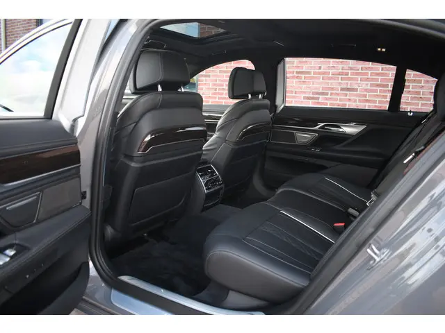 BMW 7 Serie M760Li xDrive 2019 Benzine 92