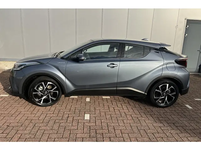 Toyota C-HR 3