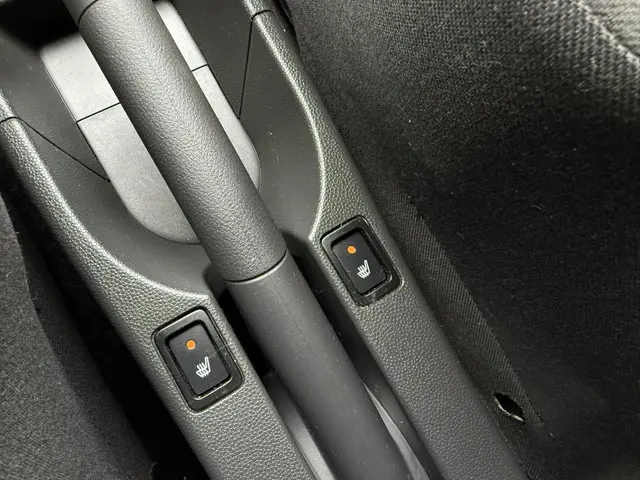 Opel Agila 1.0 Edition 2013 Benzine 17