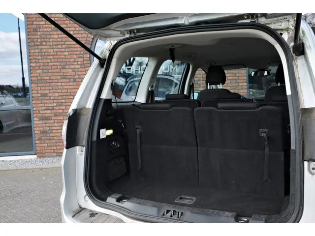 Ford Galaxy 1.5 Trend 2016 Benzine 8