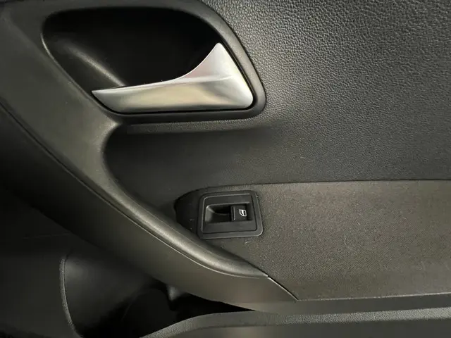 Volkswagen Polo 1.2 Easyline 2012 Benzine 20