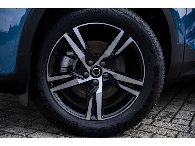 Volvo XC40 2.0 B4 Plus Dark 2024 Benzine 34