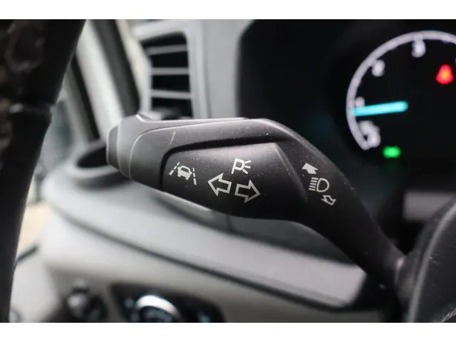 Ford Transit 350 2.0 TDCI L4H3 Trend RWD 2020 Diesel 15