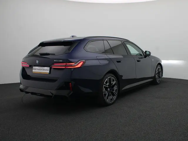 BMW i5 Touring eDrive40 2025 Elektrisch 2