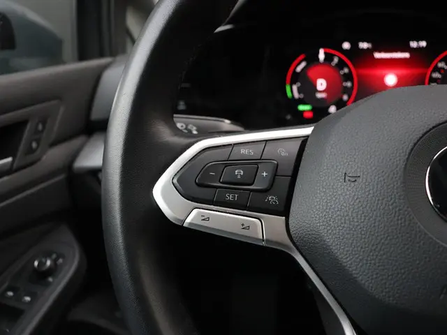 Volkswagen Golf 1.4 eHybrid 2021 Hybride Benzine 25