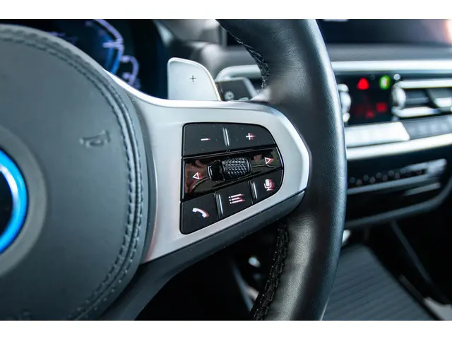 BMW X3 xDrive30e High Executive 2022 Hybride Benzine 62