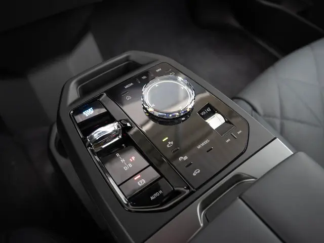 BMW iX xDrive45 2026 Elektrisch 30