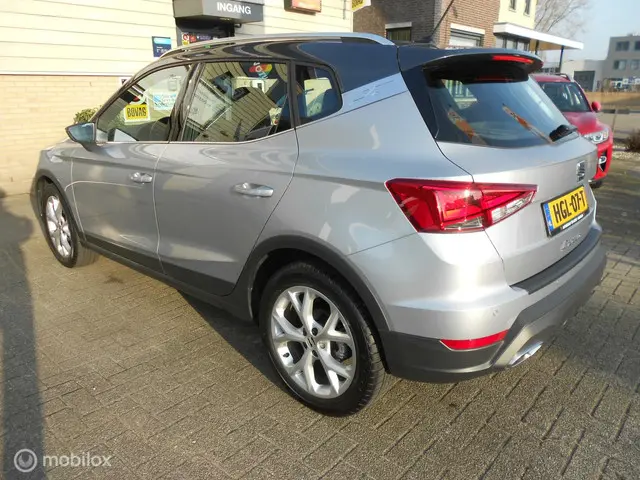 SEAT Arona 1.0 TSI FR Intense Plus 2023 Benzine 6