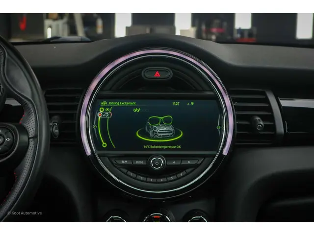 MINI Cooper Mini 1.5 JCW 2017 Benzine 42